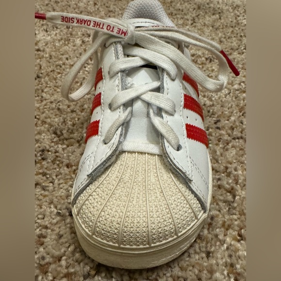 EUC/VGUC Size 9 Adidas Superstar Shoes w/ a Star Wars Design - Picture 12 of 16